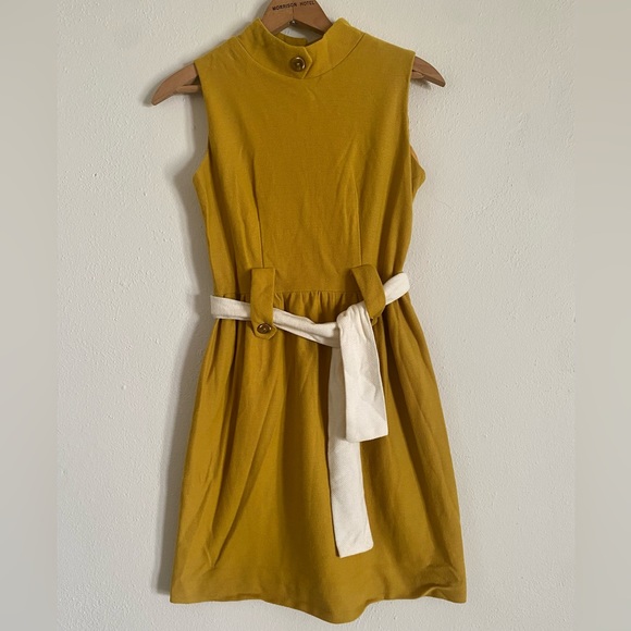Vintage 1960’s Union Made Mod Shift Yellow Dress - Picture 1 of 5